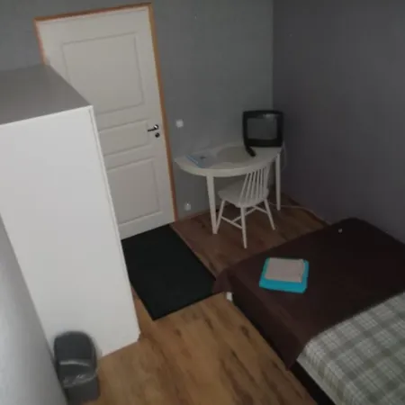 Guest house Tore Kuelalistemaja 3*