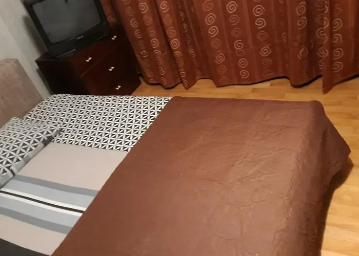 ゲストハウス Tore Kuelalistemaja タリン